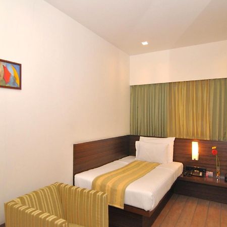Hotel Studio Estique Pune Exterior photo