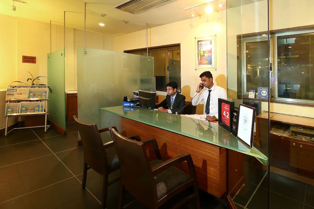 Hotel Studio Estique Pune Exterior photo