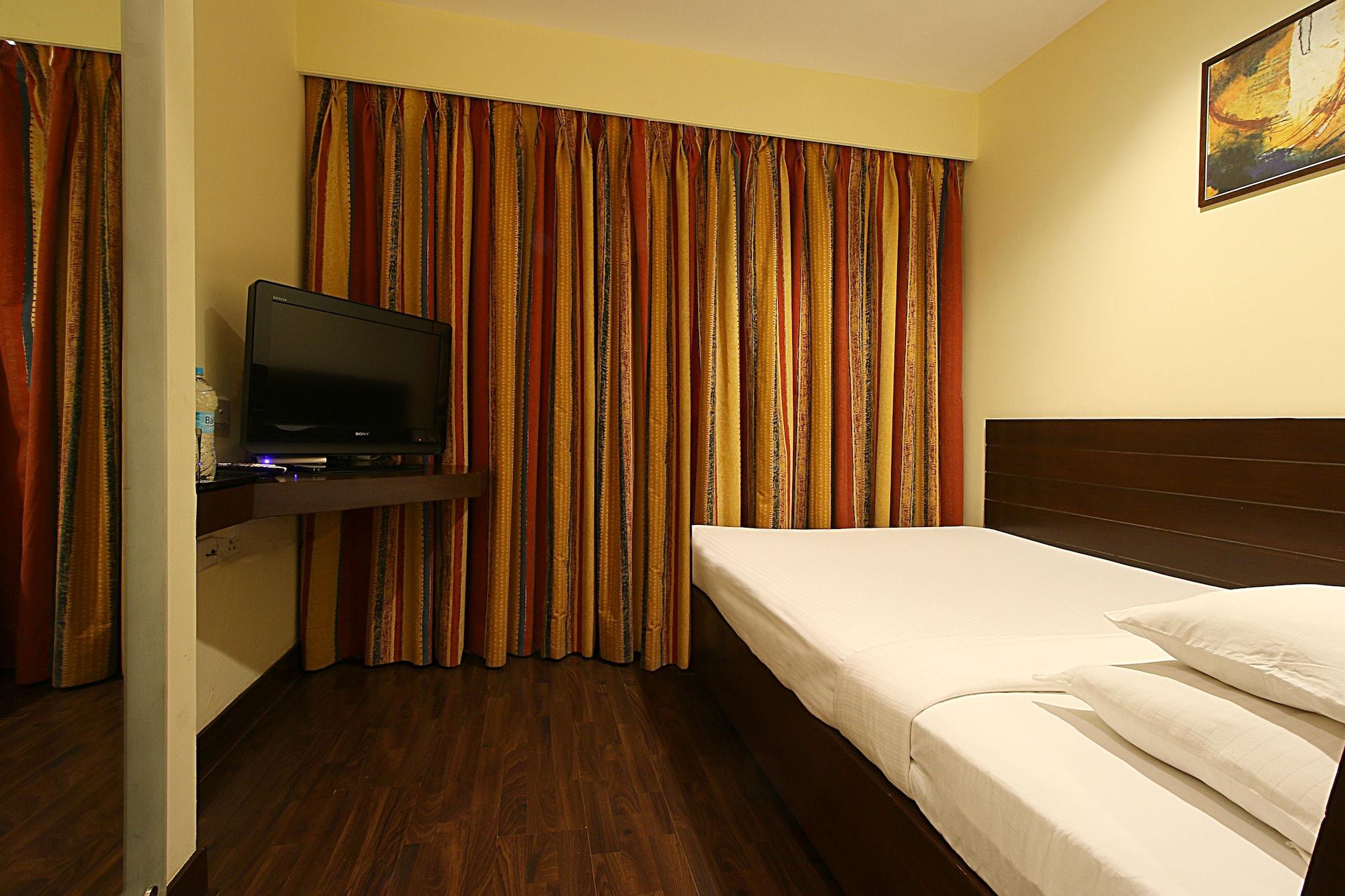 Hotel Studio Estique Pune Exterior photo