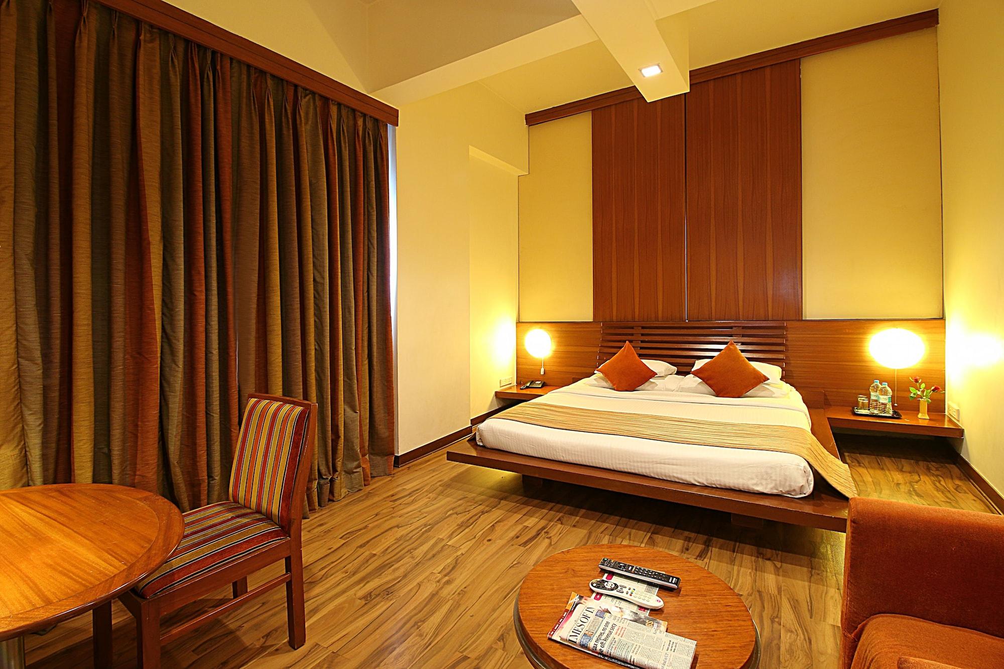 Hotel Studio Estique Pune Exterior photo