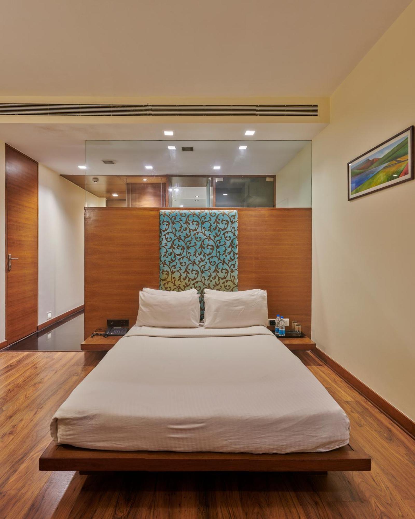 Hotel Studio Estique Pune Exterior photo