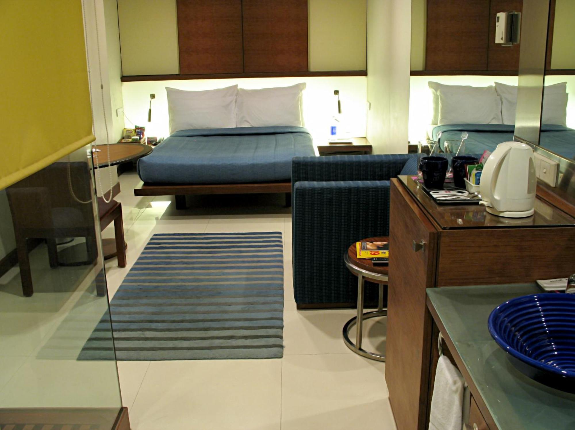 Hotel Studio Estique Pune Exterior photo