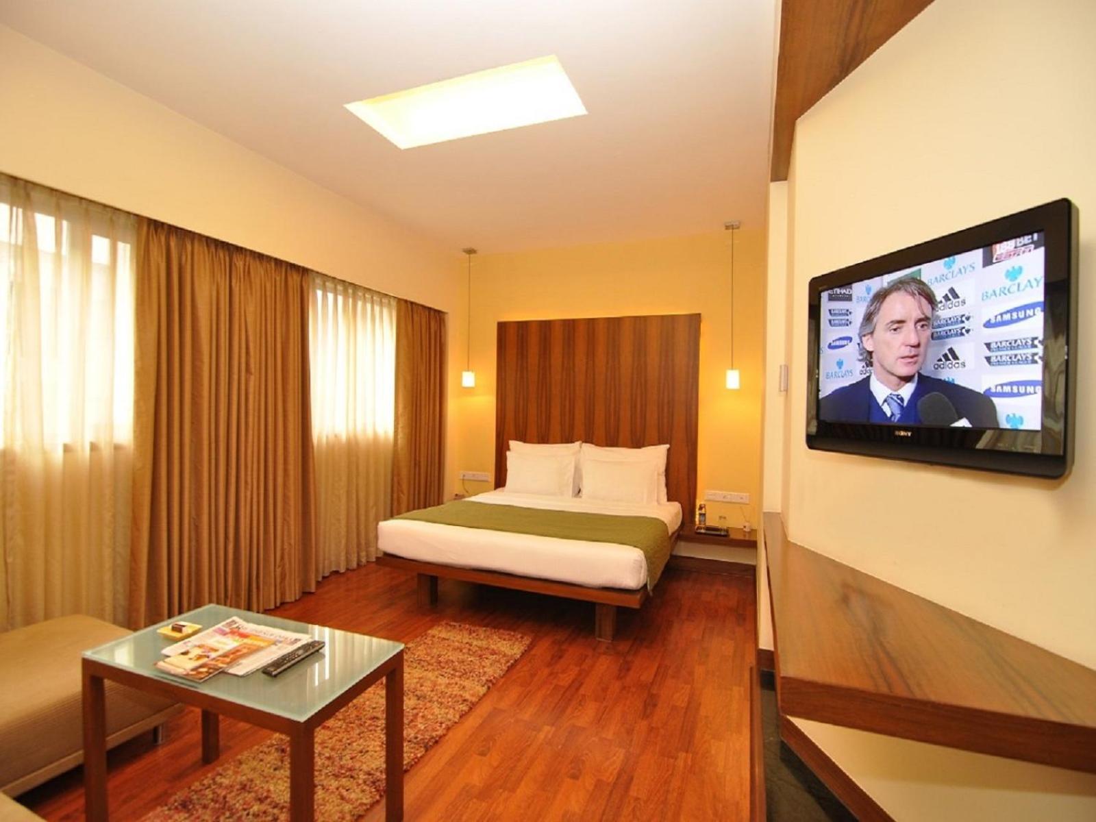 Hotel Studio Estique Pune Exterior photo