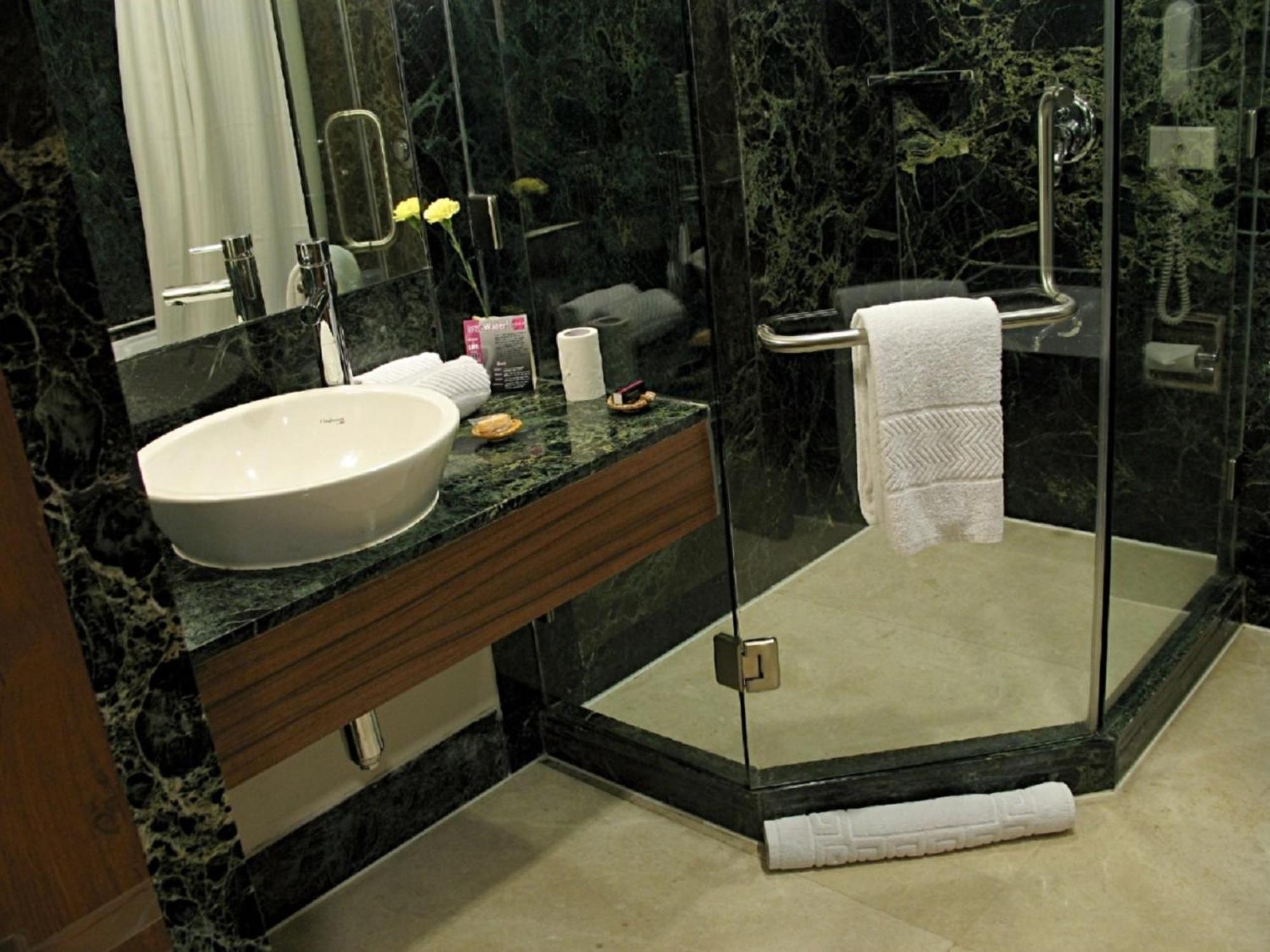 Hotel Studio Estique Pune Exterior photo